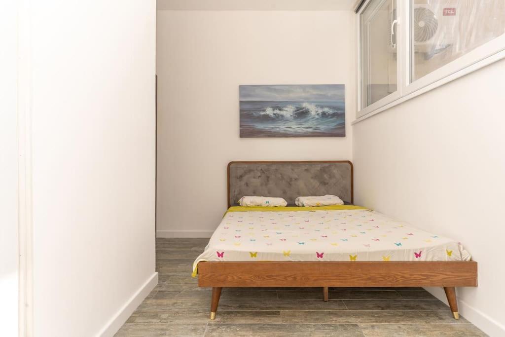 Apartment Ena - Located In Quiet Area 500m Of The Sea