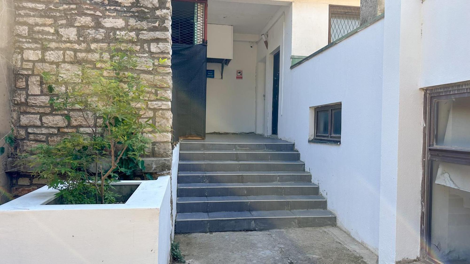 Apartment Ena - Located In Quiet Area 500m Of The Sea Pula